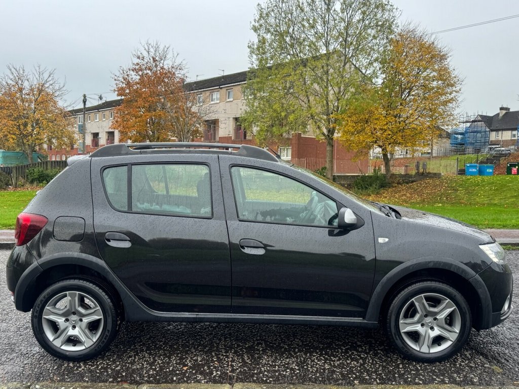 Used Dacia Sandero Stepway 2017 for sale - 76617266: Photo 7