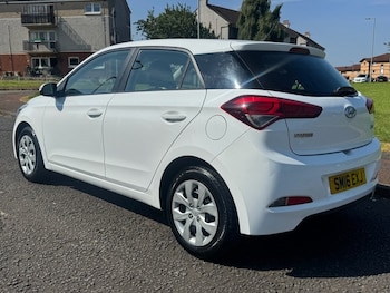 Used Hyundai i20 2016 for sale - 79166605: Photo