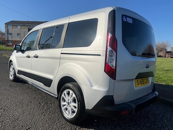 Used Ford Grand Tourneo Connect 2019 for sale - 76406462: Photo