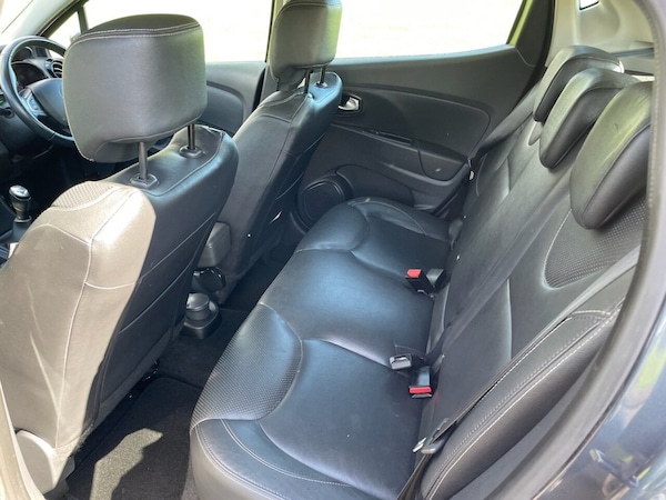 Used Renault Clio 2018 for sale - 76223262: Photo 10