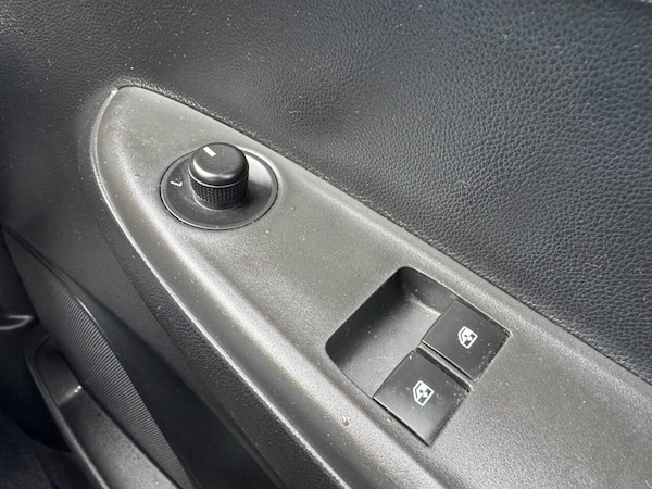 Used Vauxhall Viva 2015 for sale - 76266847: Photo 26