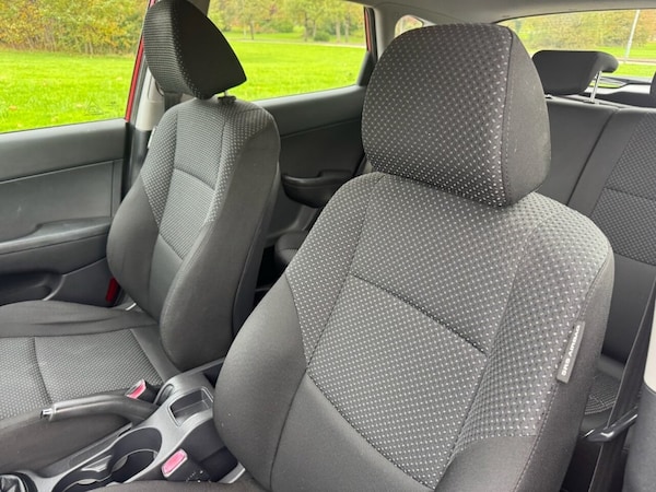 Used Hyundai i30 2011 for sale - 76313221: Photo 13