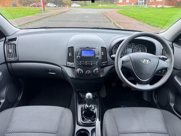 Used Hyundai i30 2011 for sale - 76313221: Photo 17