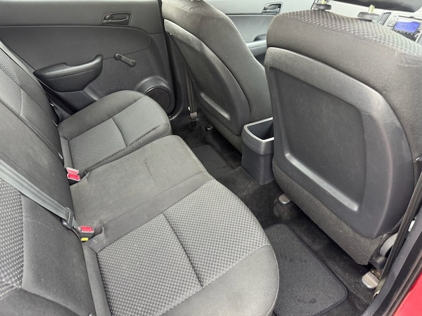 Used Hyundai i30 2011 for sale - 76313221: Photo 24