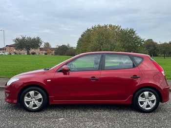 Used Hyundai i30 2011 for sale - 76313221: Photo 2