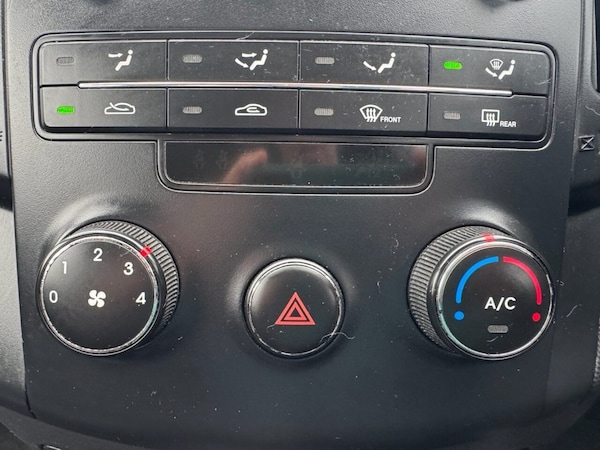 Used Hyundai i30 2011 for sale - 76313221: Photo 32