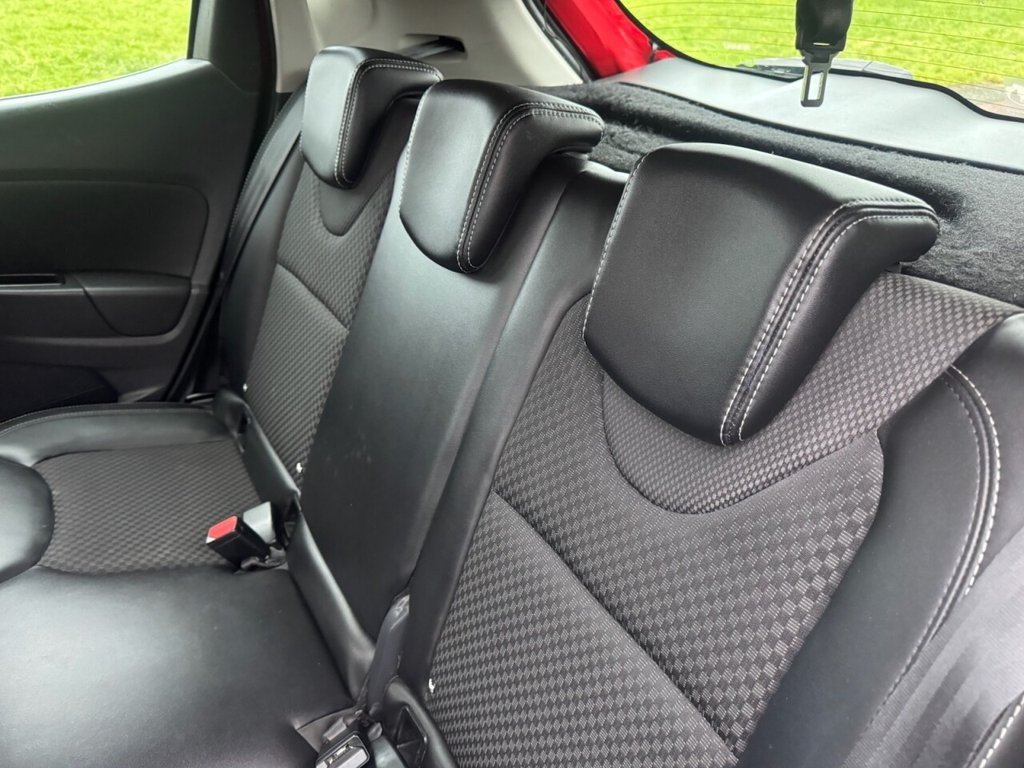 Used Renault Clio 2016 for sale - 76910111: Photo 16