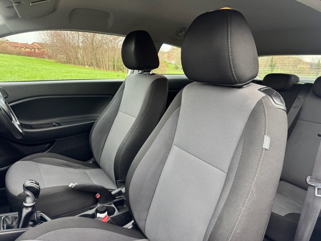 Used Hyundai i20 2015 for sale - 76841153: Photo 13