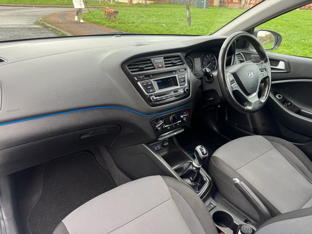Used Hyundai i20 2015 for sale - 76841153: Photo 14