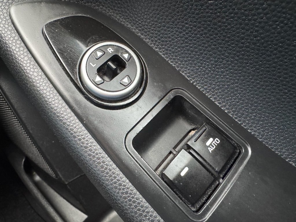 Used Hyundai i20 2015 for sale - 76841153: Photo 25