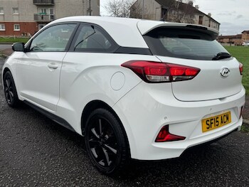 Used Hyundai i20 2015 for sale - 76841153: Photo