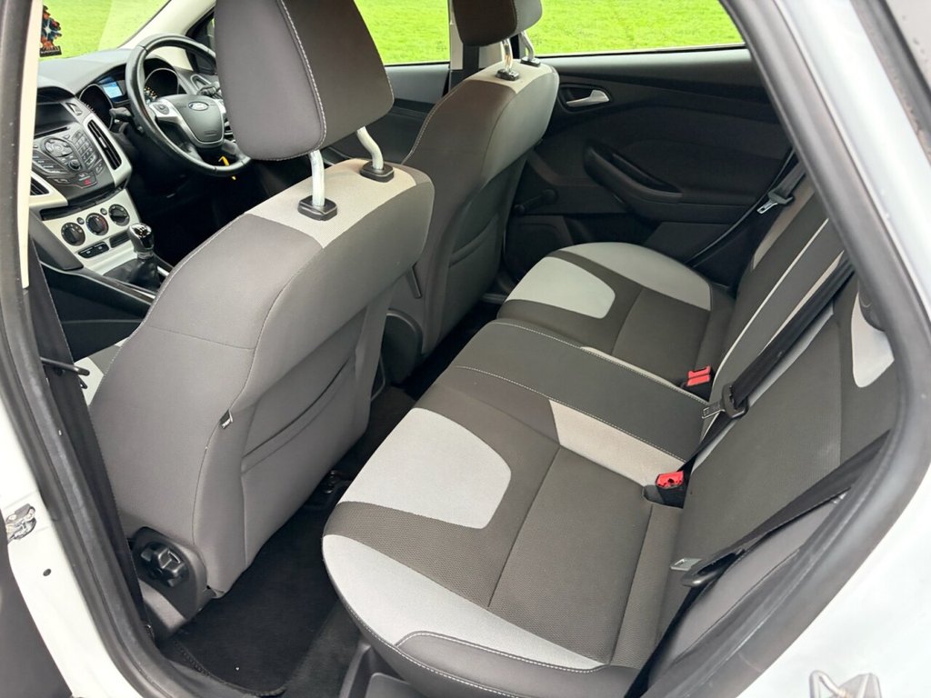 Used Ford Focus 2013 for sale - 76910312: Photo 11