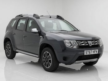 Used Dacia Duster 2017 for sale - 79370750: Photo