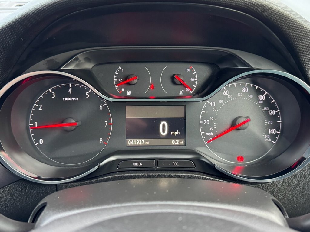 Used Vauxhall Crossland X 2018 for sale - 76985983: Photo 35