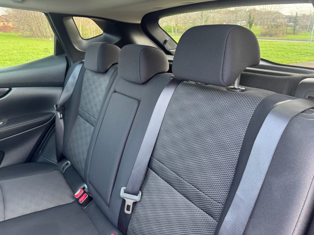 Used Nissan Qashqai 2017 for sale - 77667737: Photo 18