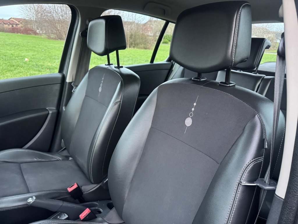 Used Renault Clio 2012 for sale - 77212839: Photo 12