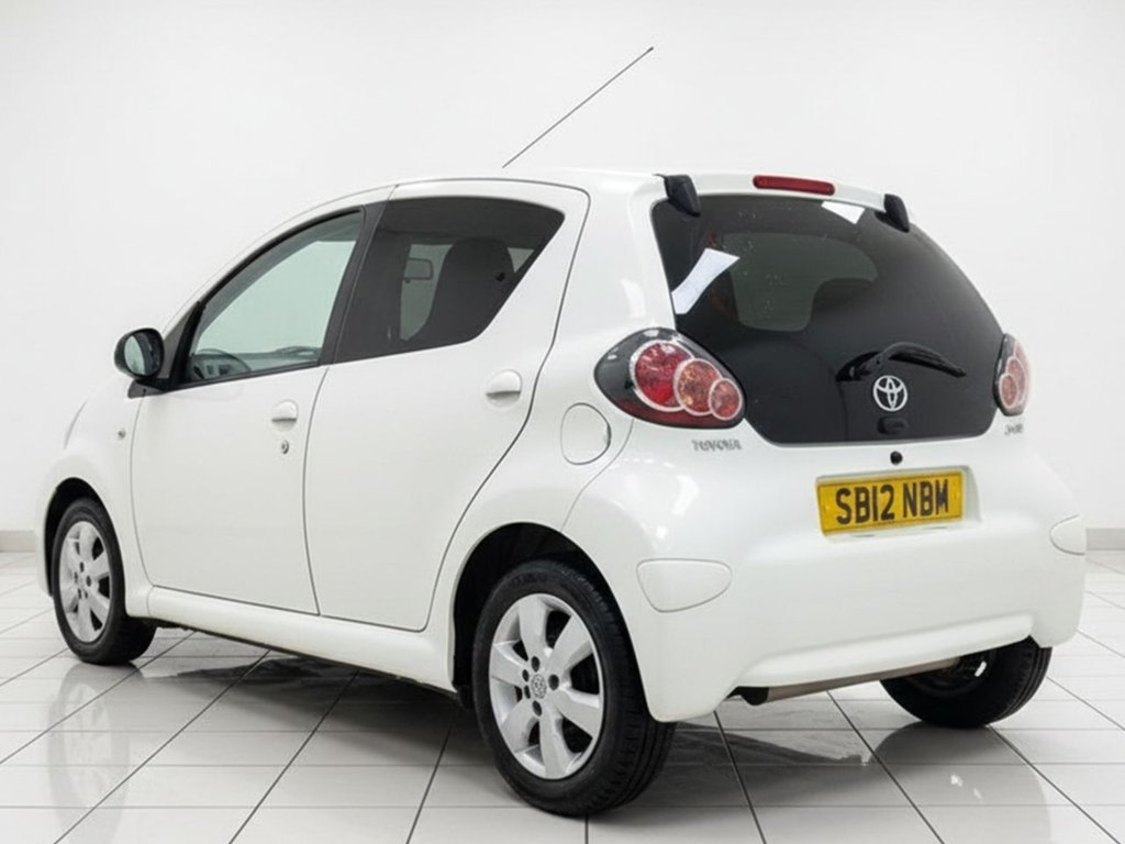 Used Toyota AYGO 2012 for sale - 77642534: Photo 4