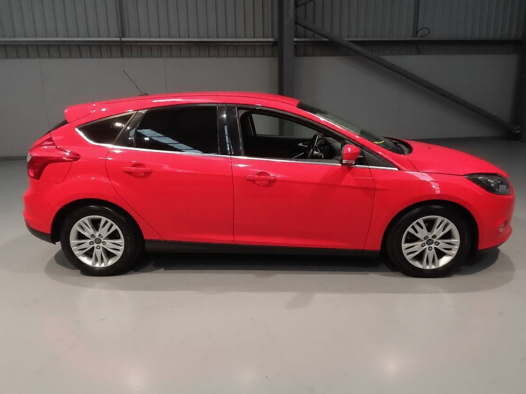 Used Ford Focus 2014 for sale - 77356644: Photo 2
