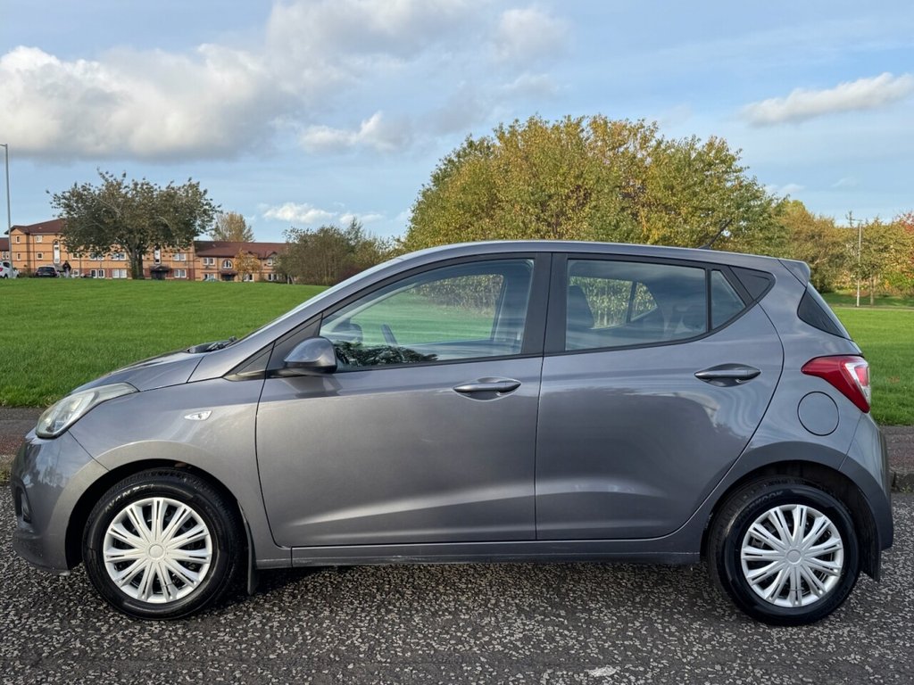 Used Hyundai i10 2014 for sale - 76368030: Photo 2