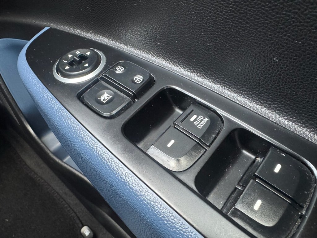 Used Hyundai i10 2014 for sale - 76368030: Photo 26