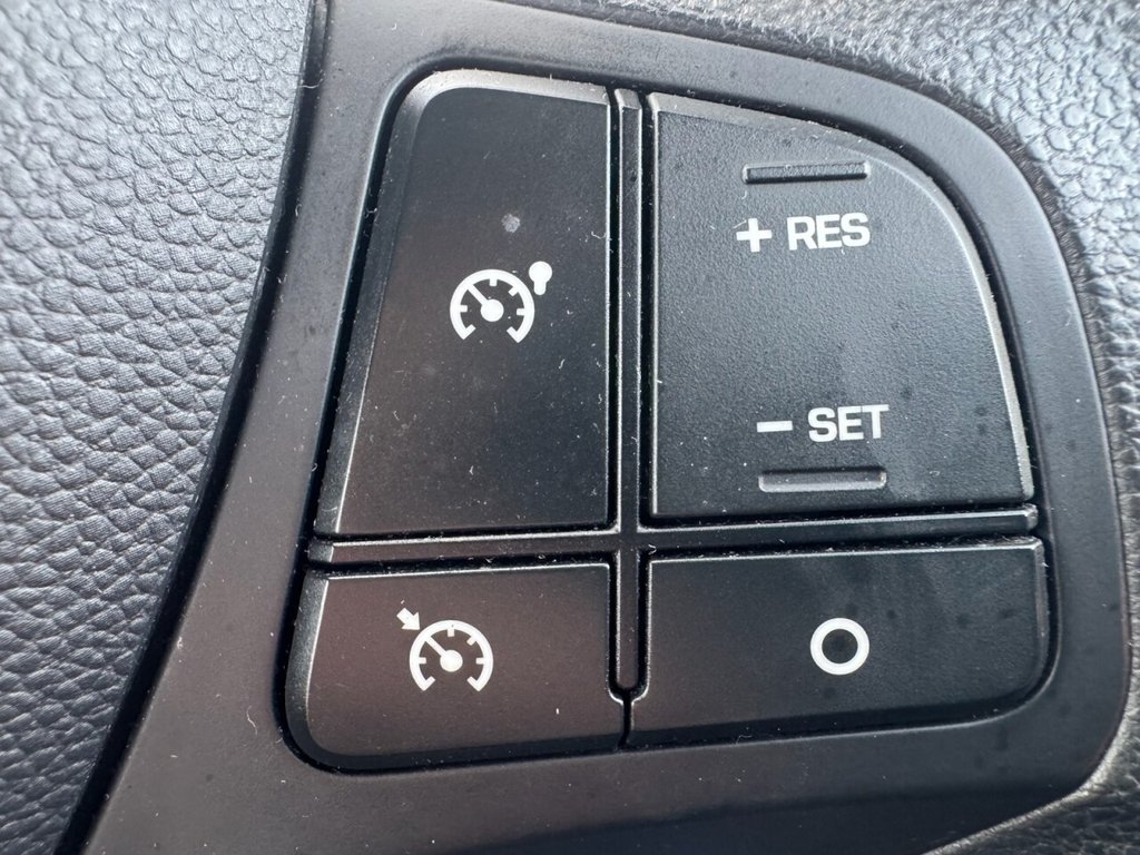 Used Hyundai i10 2014 for sale - 76368030: Photo 27