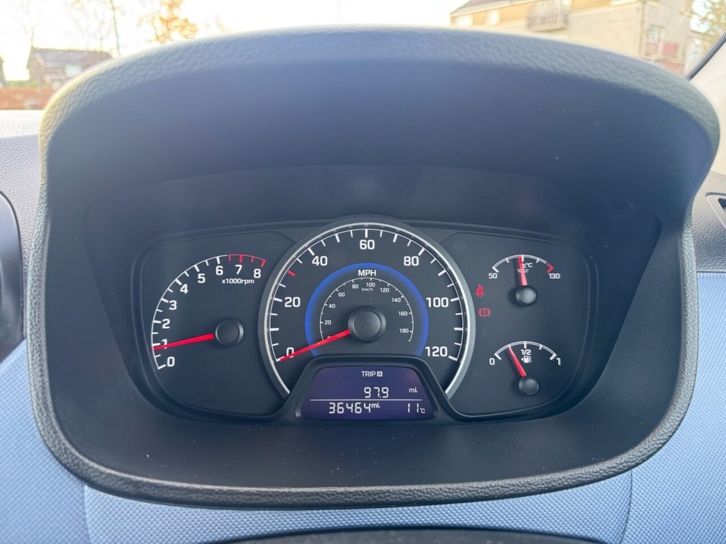 Used Hyundai i10 2014 for sale - 76368030: Photo 29