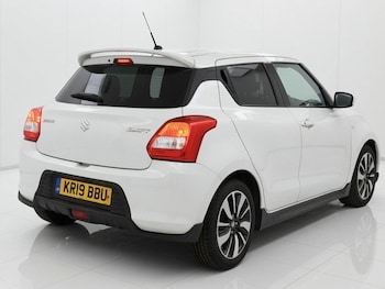 Used Suzuki Swift 2019 for sale - 79178449: Photo