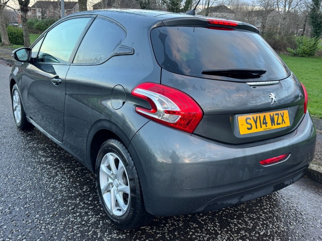 Used Peugeot 208 2014 for sale - 77026986: Photo 4