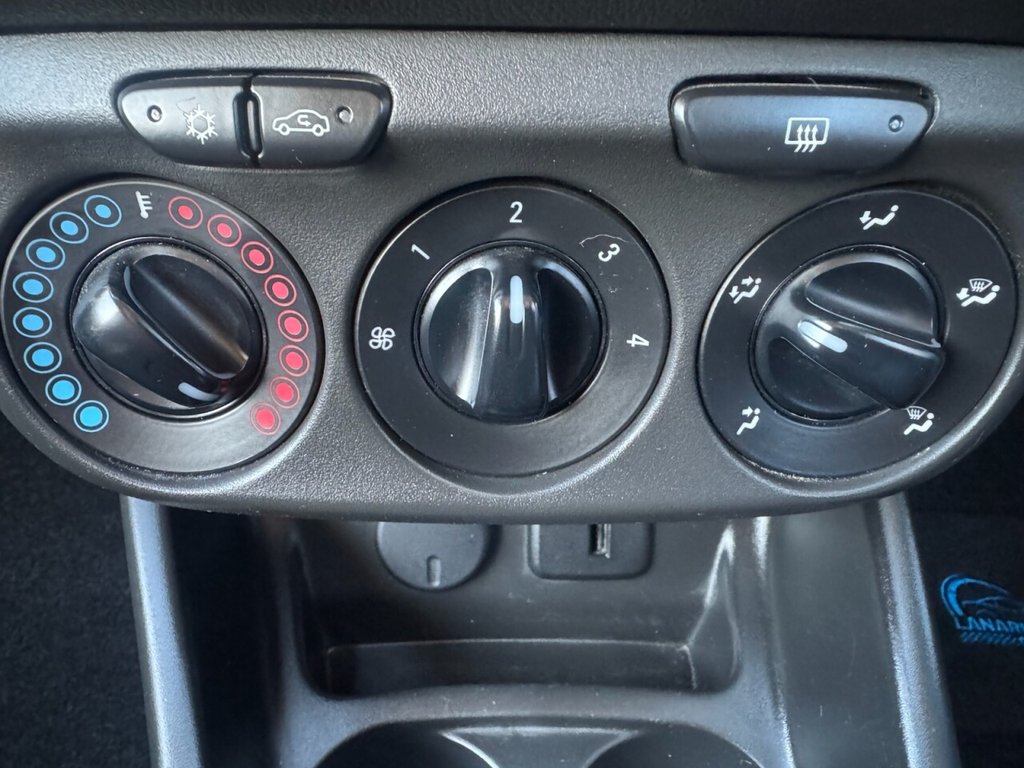 Used Vauxhall Corsa 2016 for sale - 76617789: Photo 32