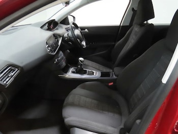 Used Peugeot 308 2015 for sale - 79300981: Photo