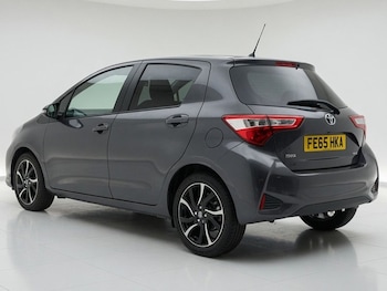 Used Toyota Yaris 2015 for sale - 79166988: Photo