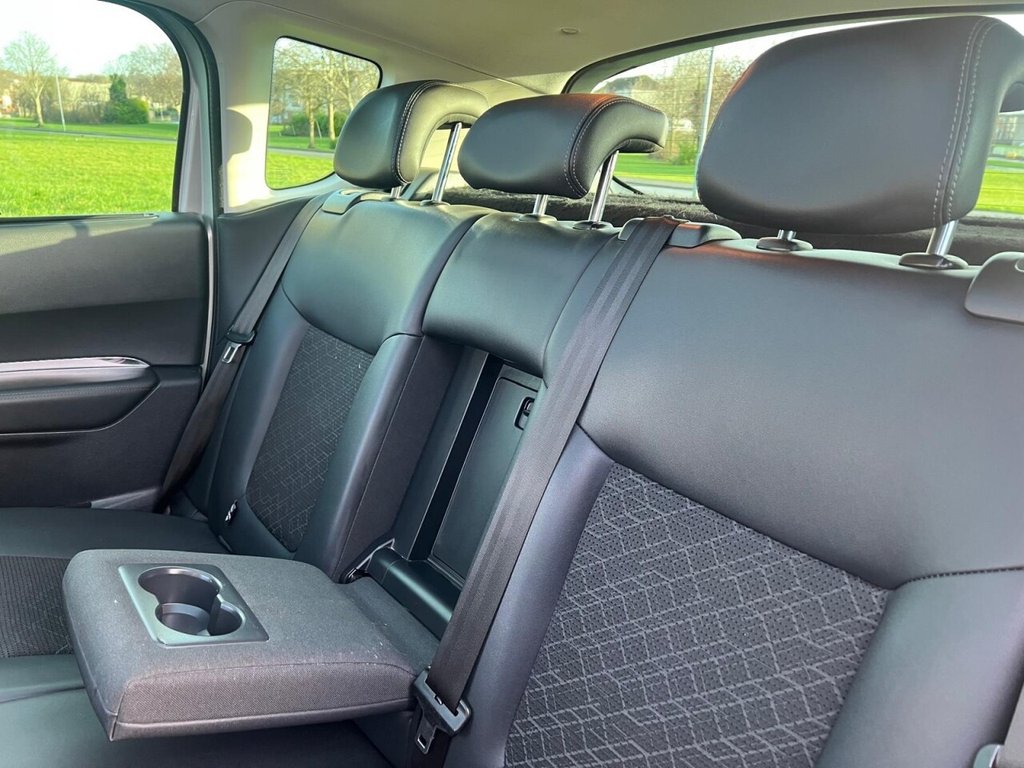 Used Peugeot 3008 2016 for sale - 76617682: Photo 24