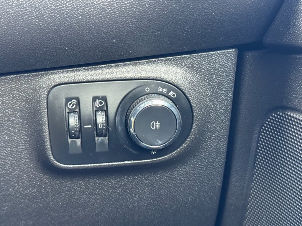 Used Vauxhall ADAM 2014 for sale - 76535445: Photo 25