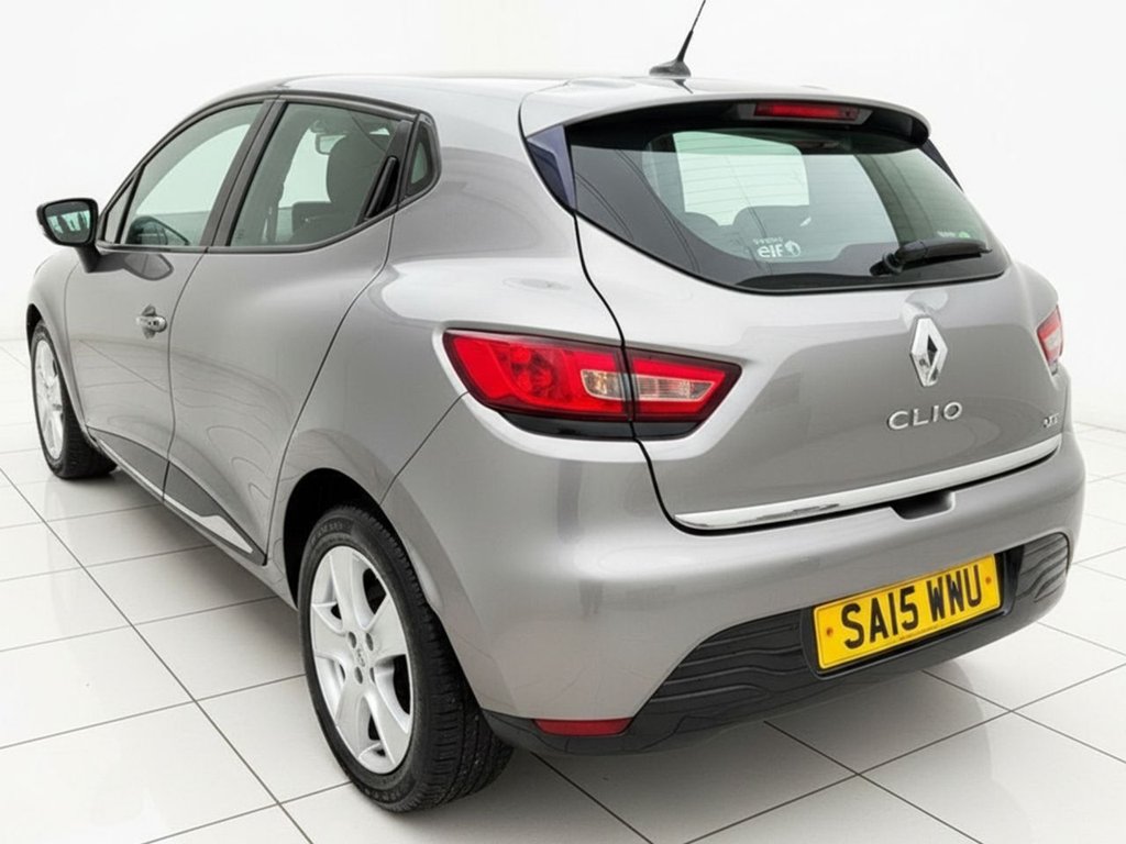 Used Renault Clio 2015 for sale - 77643100: Photo 4