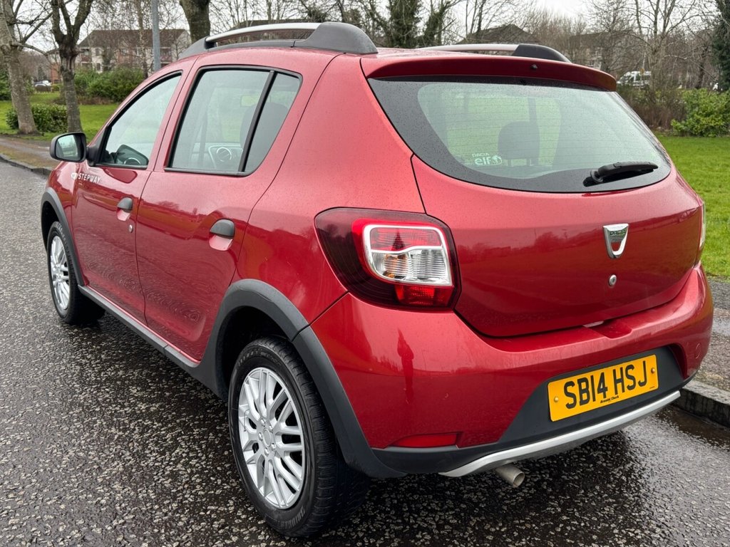 Used Dacia Sandero Stepway 2014 for sale - 77520479: Photo 4