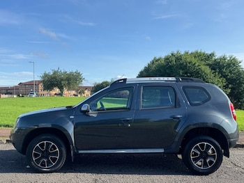 Used Dacia Duster 2017 for sale - 79562700: Photo