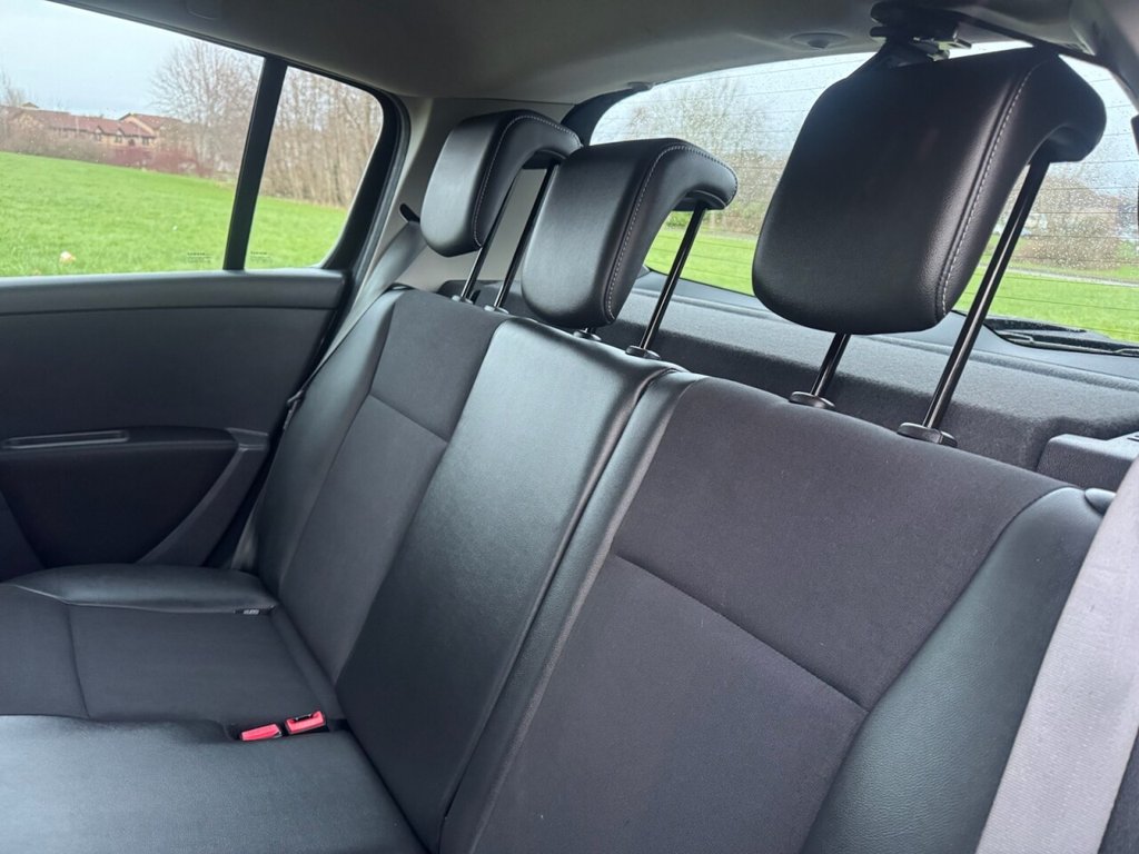 Used Renault Clio 2012 for sale - 77250362: Photo 17