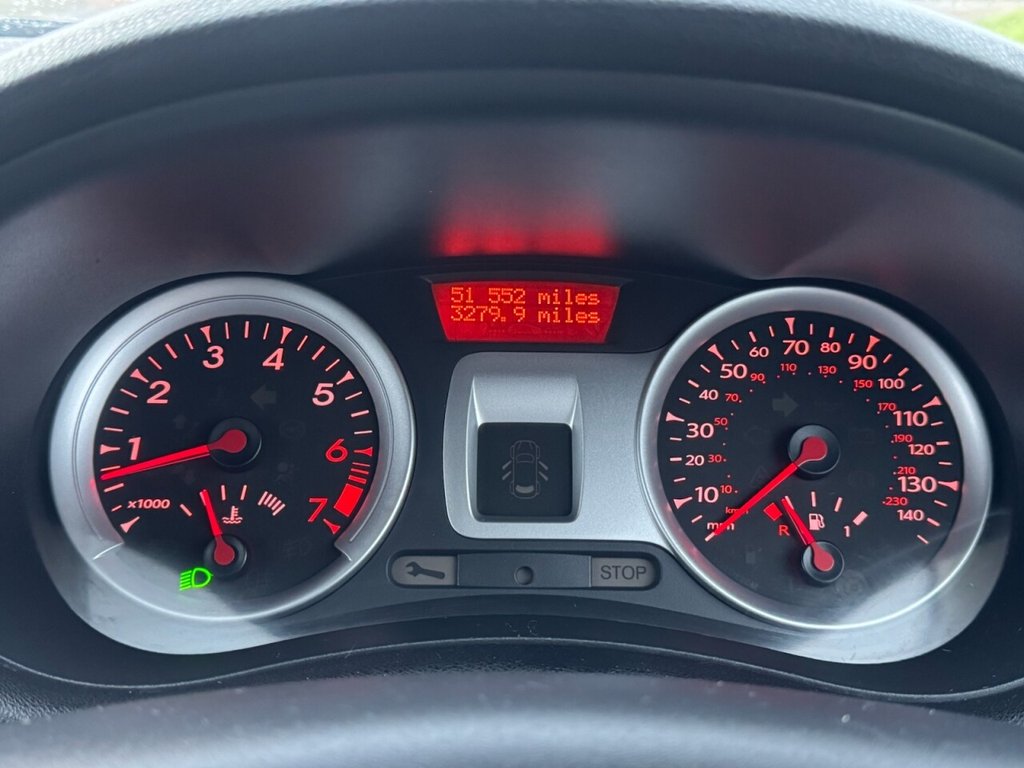 Used Renault Clio 2012 for sale - 77250362: Photo 30