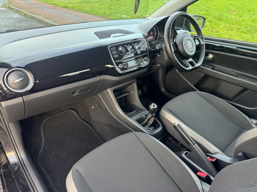 Used Volkswagen up! 2014 for sale - 76900583: Photo 15
