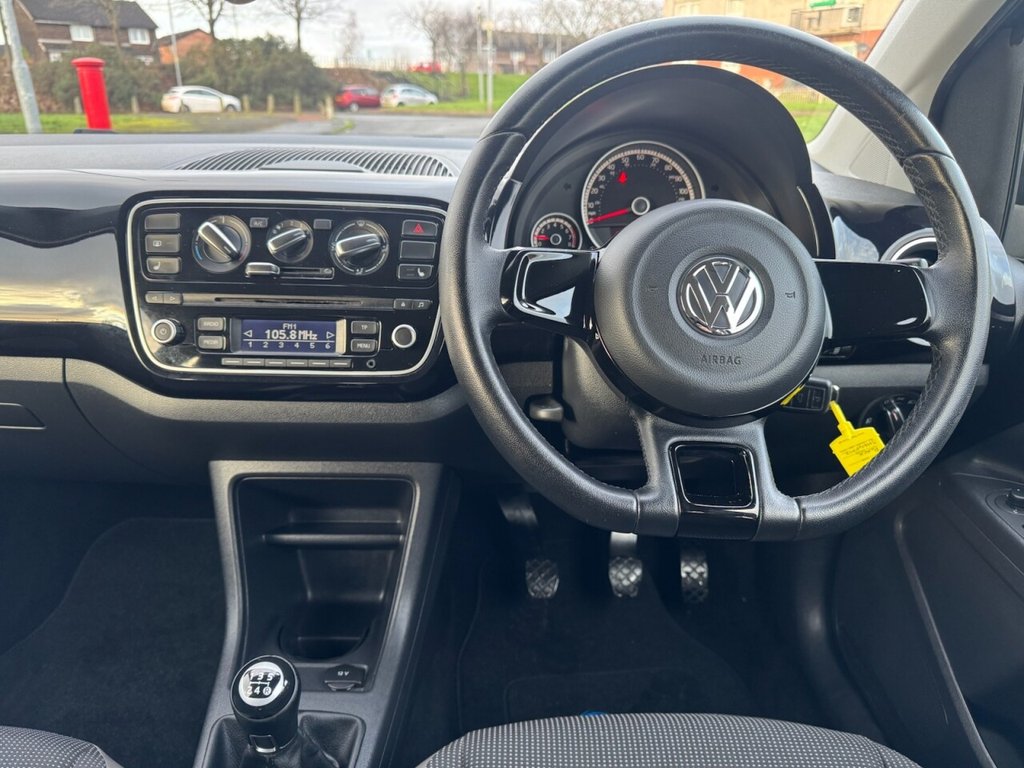 Used Volkswagen up! 2014 for sale - 76900583: Photo 18