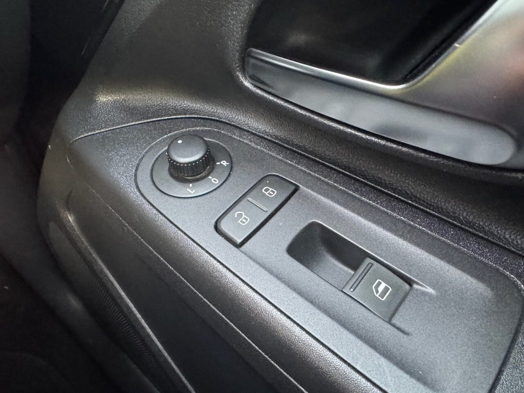 Used Volkswagen up! 2014 for sale - 76900583: Photo 25