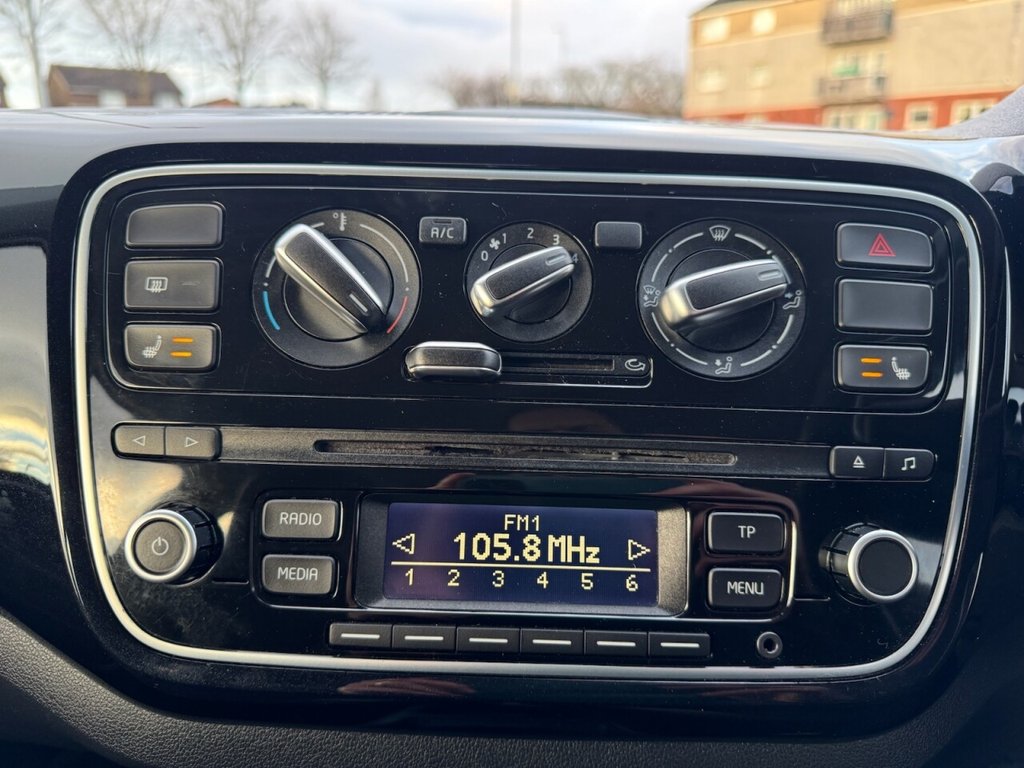 Used Volkswagen up! 2014 for sale - 76900583: Photo 30