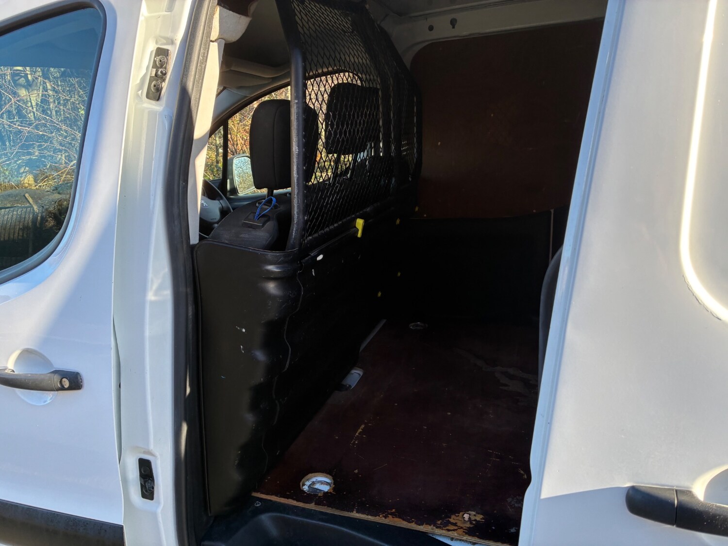 Used Peugeot Partner 2017 for sale - 77346215: Photo 12