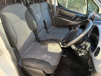 Used Peugeot Partner 2017 for sale - 77346215: Photo