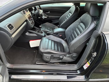 Used Volkswagen Scirocco 2011 for sale - 76839997: Photo