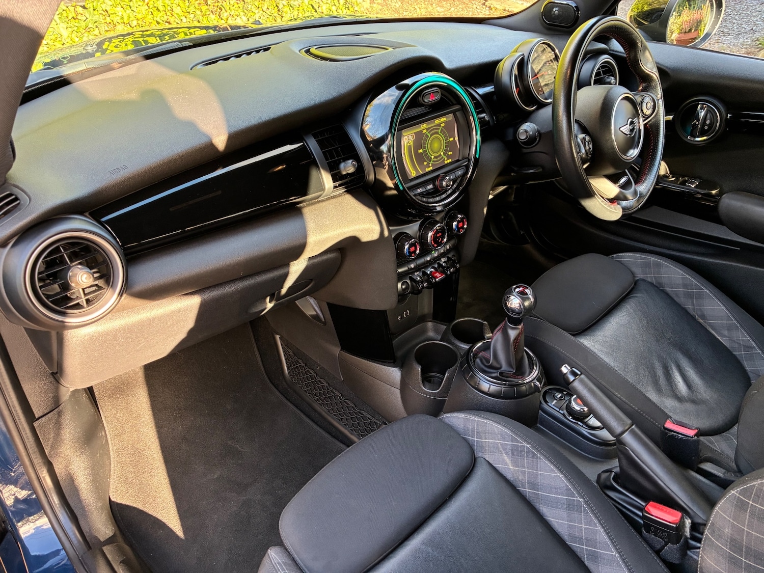 Used MINI Hatch 2015 for sale - 76781580: Photo 40