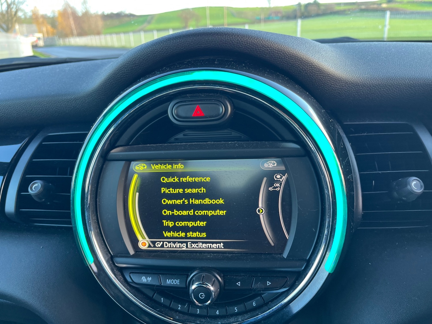 Used MINI Hatch 2015 for sale - 76781580: Photo 8