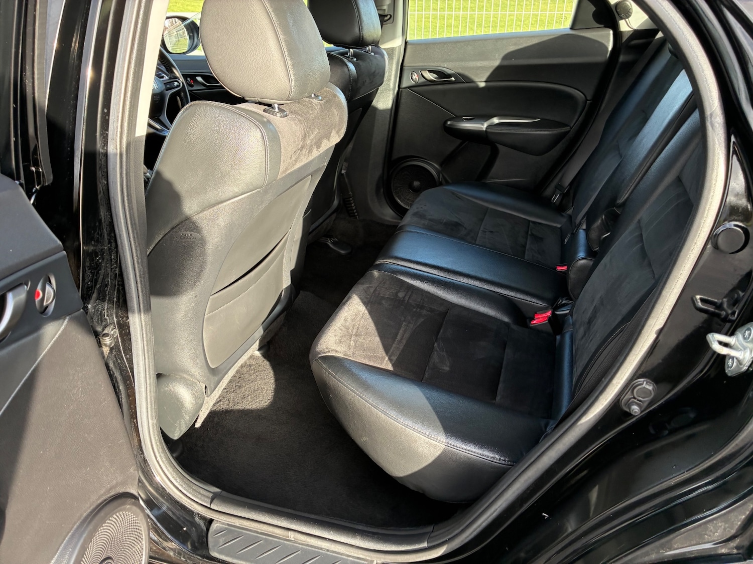 Used Honda Civic 2011 for sale - 77008924: Photo 20