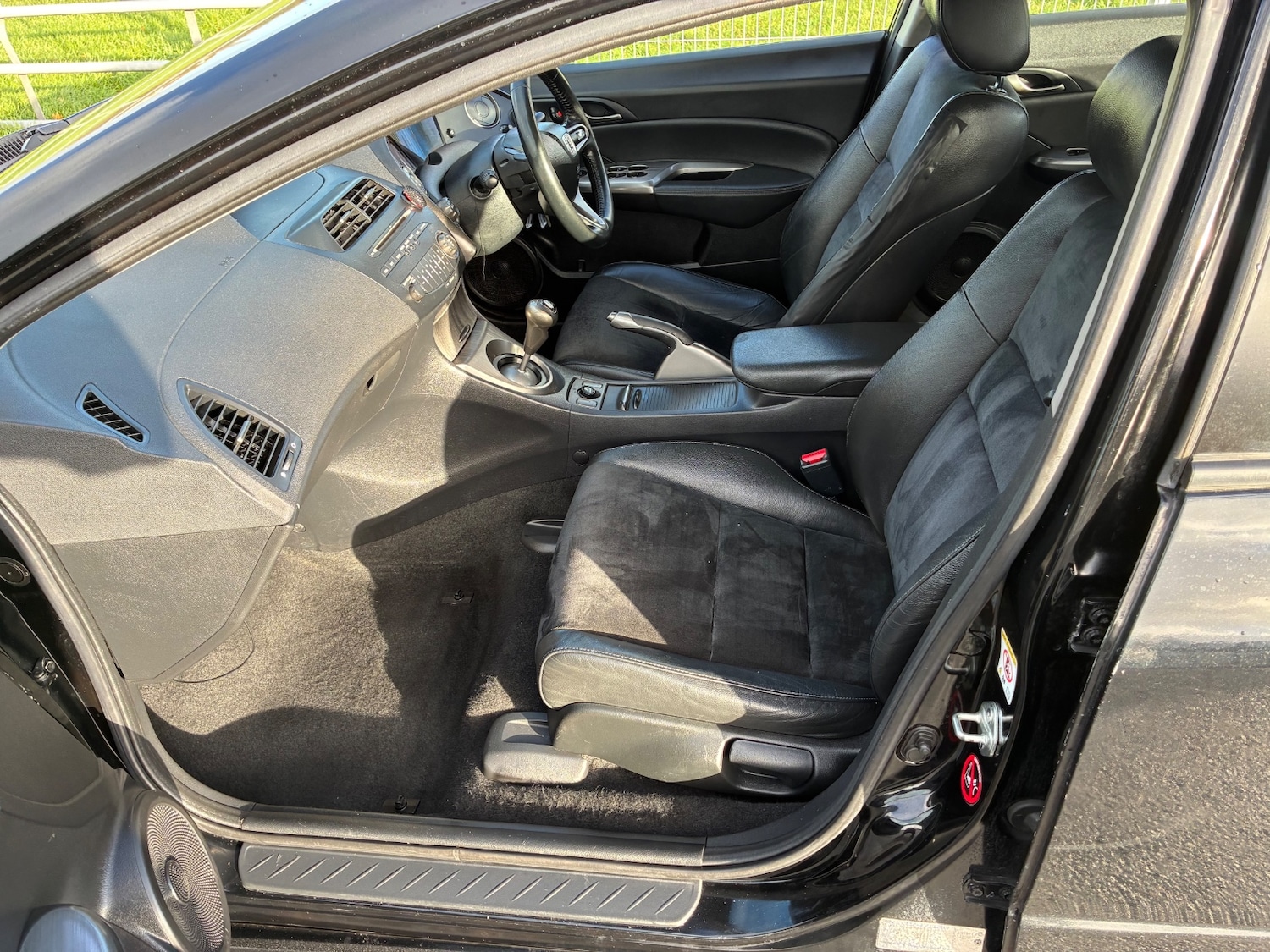 Used Honda Civic 2011 for sale - 77008924: Photo 22