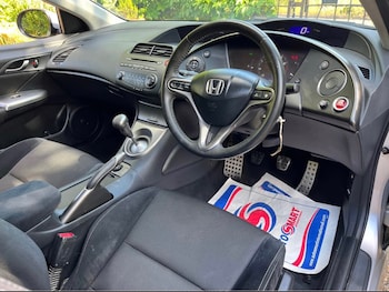 Used Honda Civic 2011 for sale - 75434570: Photo
